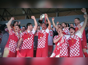 ampliar foto CejnVHzW8AUBGj9