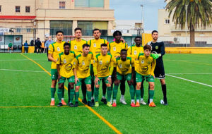 Formación de la UD Los Barrios, este domingo en el José Martínez 'Pirri'