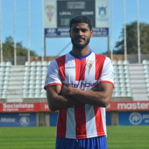 Álvaro Telis, con la camiseta del Algeciras 