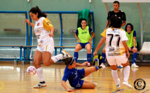 Un lance del choque disputado este sábado en el 'Guillermo Molina'