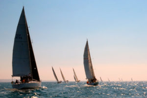 El cruce del Estrecho de Gibraltar es el momento más complicado de la regata