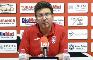 Tomás de Dios, entrenador de la UA Ceutí 