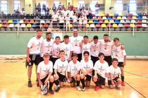 Los integrantes del Ceutí, celebrando su título con camisetas alusivas / Foto: FFCE