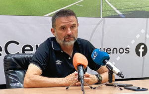 Julio Cobos, entrenador del CP Cacereño 