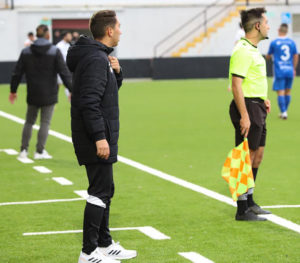 ampliar foto Álvaro Ramírez, dirigiendo al Ceuta B durante un partido de la pasada temporada