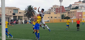 Un lance del partido disputado en el José Martínez 'Pirri'