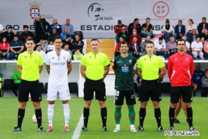 Josema Carrasco volvió a lucir el brazalete de capitán del Ceuta