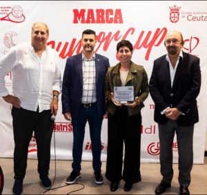 Luis Mediero (i), junto a Yasin Harrus, Carla Suñarez y el presidente de la RFET, Miguel Díaz 