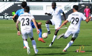 Ransford Selasi ha sido titular en su debut con la AD Ceuta