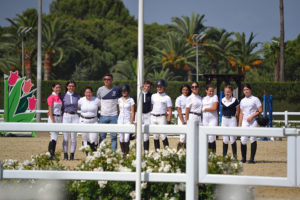 Los integrantes del equipo del Centro Ecuestre de Ceuta, con su entrenador, Javier Pérez