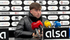 Jota López ha pasado este domingo por la sala de prensa del Alfonso Murube 