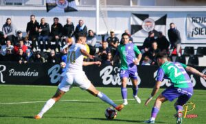 Sofiane marcó dos de los tres goles de la victoria del Ceuta ante el Málaga en la primera vuelta