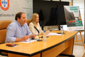 Araceli García, junto al director general de Deportes de la Ciudad, Sergio Aguilera