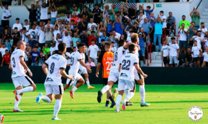 Carlos Hernández marcó el solitario gol de la victoria contra el Fuenlabrada en la primera vuelta 