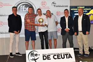 José Juan Romero fue galardonado el pasado año con el premio 'Antonatti' al mejor entrenador del año