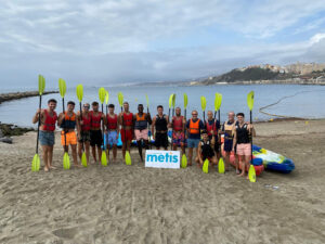 Los integrantes del Ceutí, este miércoles en la playa de La Ribera 