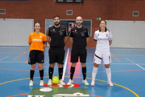 La uruguaya Maura Scaletti (d) ha marcado 4 de los goles del Ceuta Femenino 