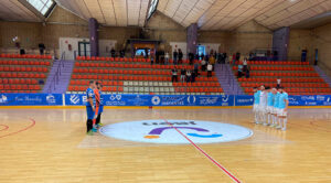 Los equipos han guardado un minito de silencio por las víctimas de la DANA en la Comunidad Valenciana 