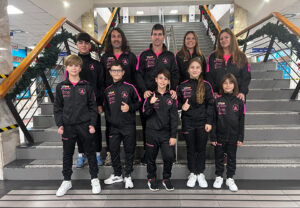 La expedición ceutí, en la Estación Marítima, antes de inciiar el viaje 