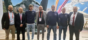 El presidente y directivos del Ceuta, junto a Amavisca, Salva Ballesta, Manolo y Sergio Aguilera