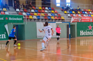 Un momento del partido disputado este sábado en el pabellón 'Guillermo Molina' 📷 Rafa Peña