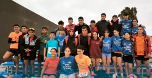 Foto de familia de los triatletas que participaron en la toma de tiempos