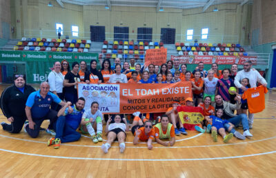 Los integrantes del Camoens han celebrado su victoria con las familias de la Asociación TDAH de Ceuta