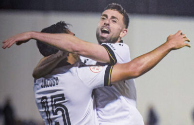 Jacobo y Rodri Ríos se funden en un abrazo el pasado viernes en Alicante 