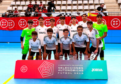 La selección de Ceuta Sub-14, antes de su partido contra Cataluña