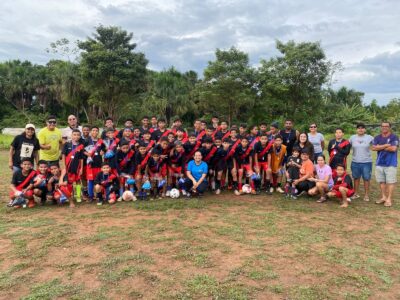 Sandro Marques y Dedéia han promovido esta iniciativa para el Proyecto Despertar de su país