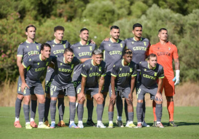 Formación de la AD Ceuta en su último amistoso contra el Juventud Torremolinos 