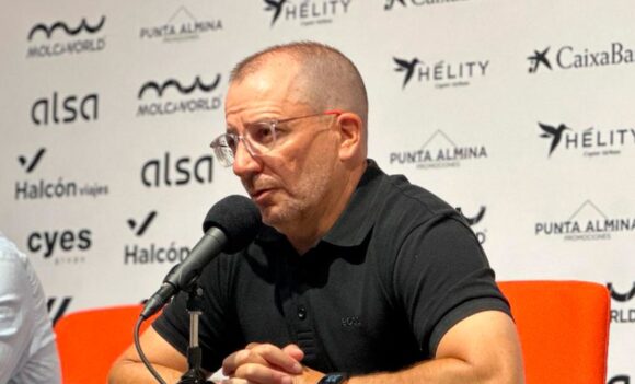 El técnico sevillano asegura que el equipo ha dado un paso hacia delante. / FOTO CD