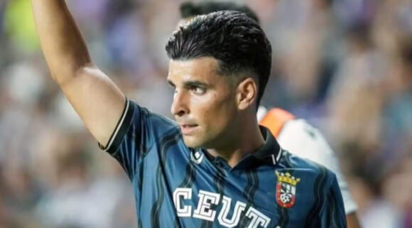 Andy debutó con el Ceuta en Segunda en Valladolid