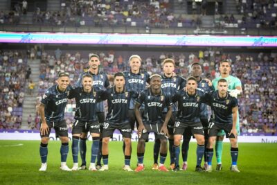 El primer once del Ceuta en liga. / FOTO ADC