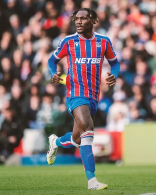Uche, de momento, se queda en el Crystal Palace
