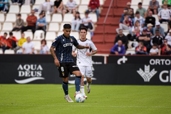 Zalazar jugaba por primera vez en el campo donde su padre fue leyenda. / FOTO ADC