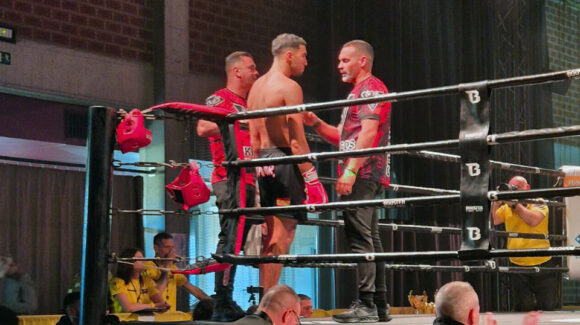 Yevir Ahmed, durante su pelea por el título europeo en Bélgica