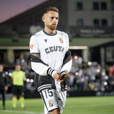 El defensa central del Ceuta Diego González