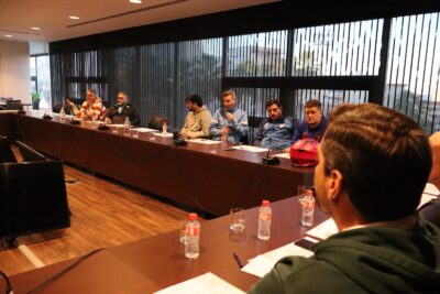 Un momento de la reunión celebrada en la sede de la RFFCE 